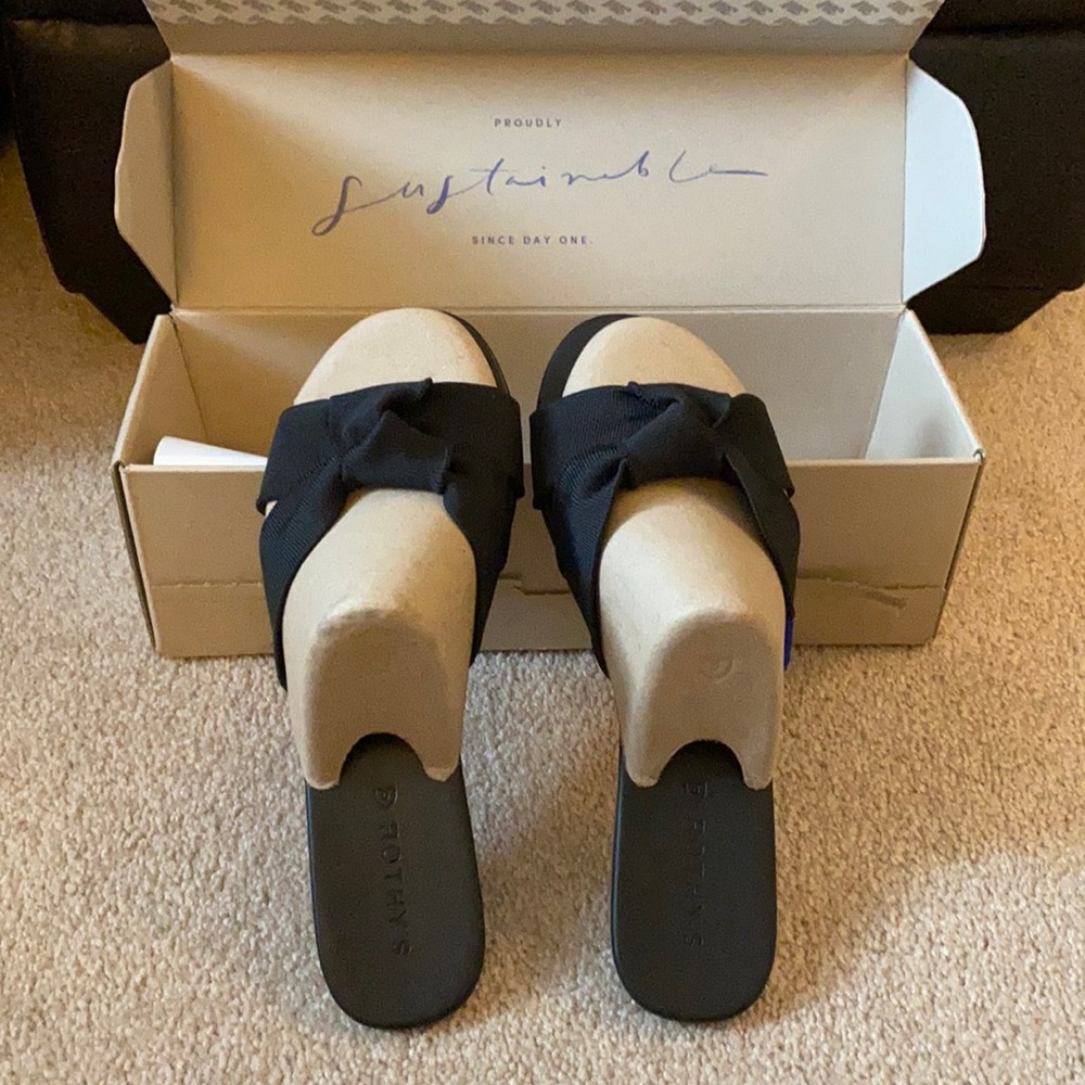 Rothy’s black knot sandal 10 like new